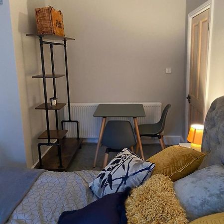 Cambridge Villas Private Studio Литам Сент Аннс Екстериор снимка