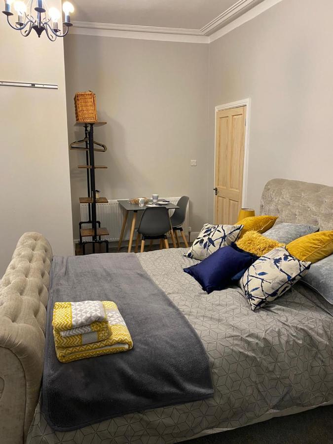 Cambridge Villas Private Studio Литам Сент Аннс Екстериор снимка