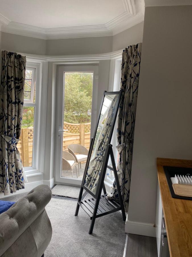 Cambridge Villas Private Studio Литам Сент Аннс Екстериор снимка